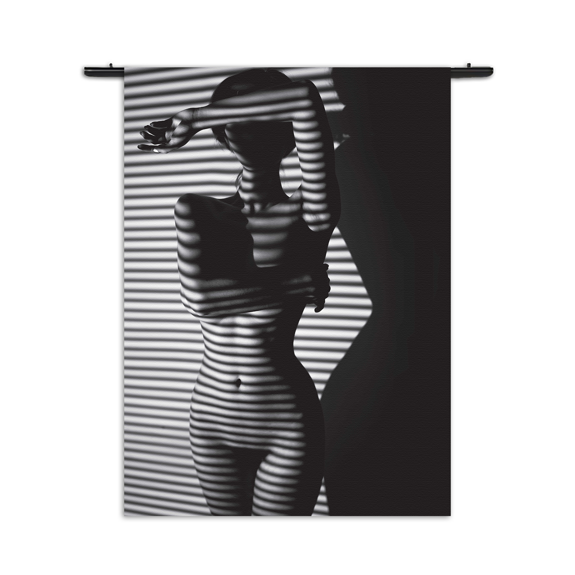 Wandkleed Blote Vrouw Achter Jaloezie 02 Rechthoek Verticaal