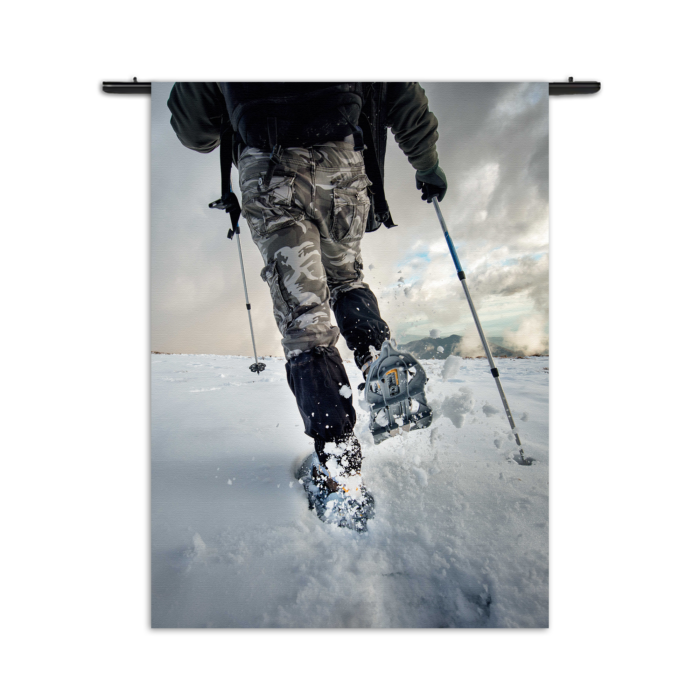 Wandkleed Een lange winterwandeling Rechthoek Verticaal