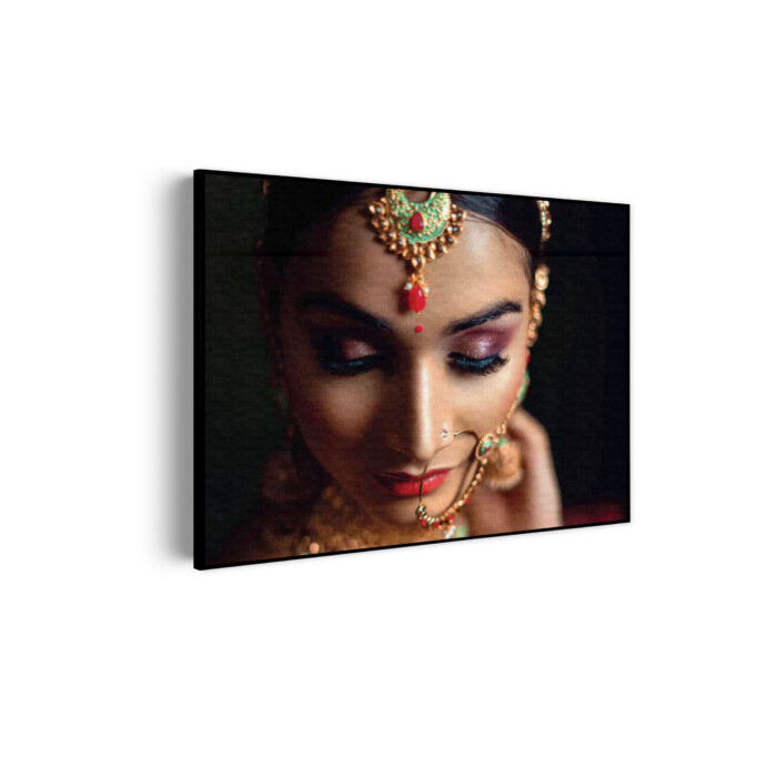 Akoestisch Schilderij Indiaanse Vrouw In Kostuum Rechthoek Horizontaal Template 50 70 horizontaal mensen 21 scaled 1
