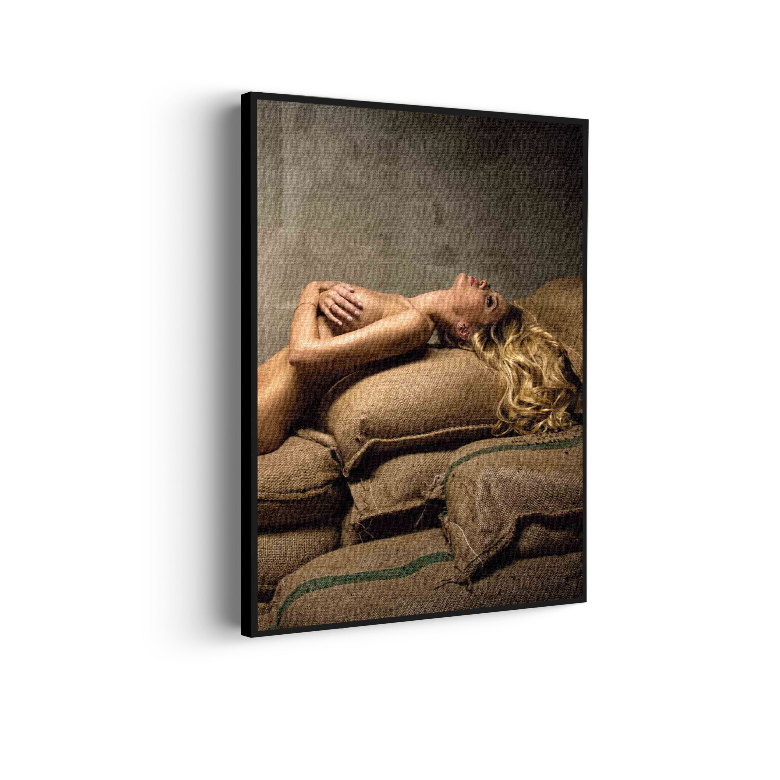 Template_50-70_verticaal_mensen_34-scaled Akoestisch Schilderij Mooie Blonde Blote Vrouw Industrieel Rechthoek Verticaal Template 50 70 verticaal mensen 34 scaled 1