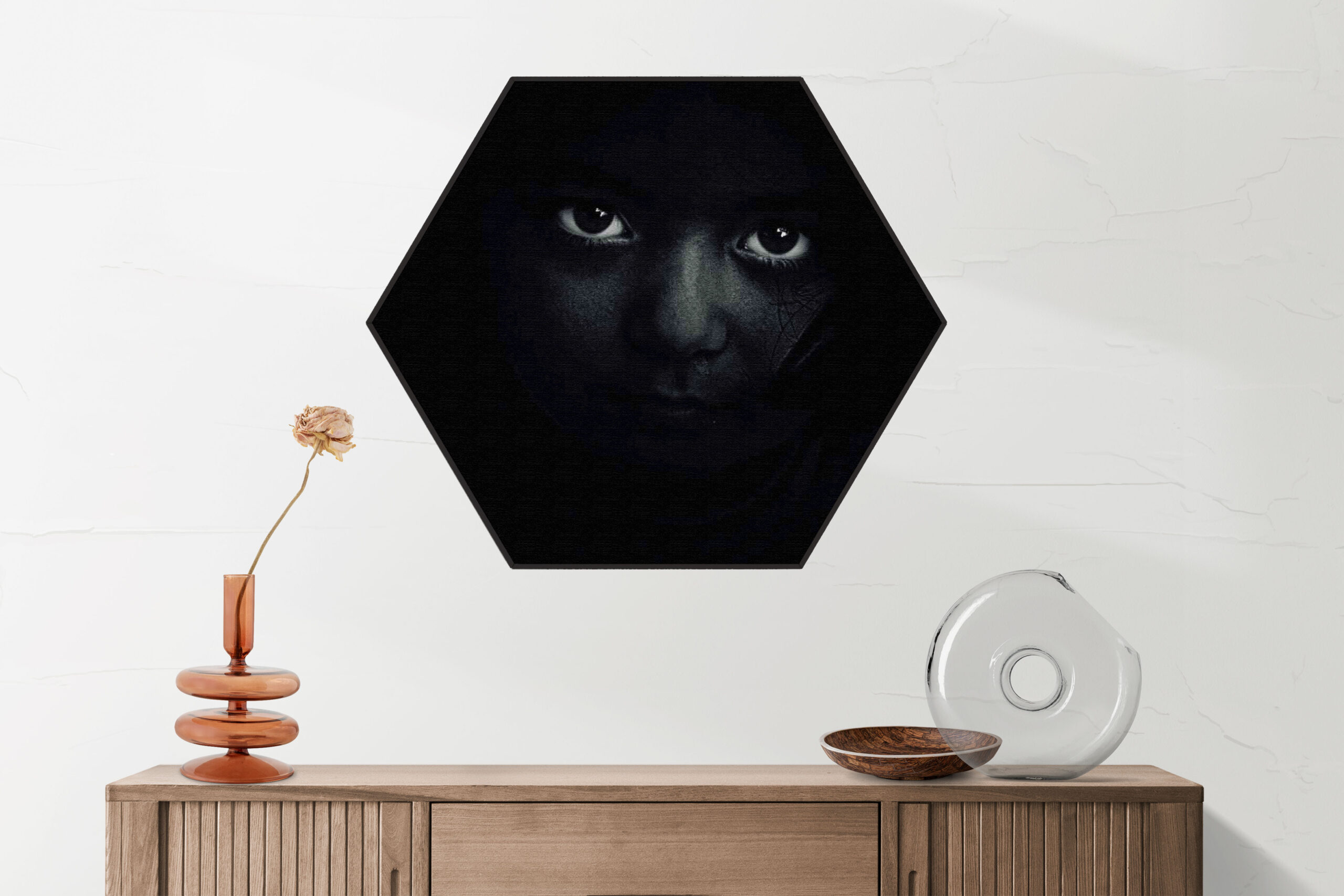 Akoestisch Schilderij Jong Meisje Filipijnen Hexagon Template Hexagon mensen 18 2 scaled 1