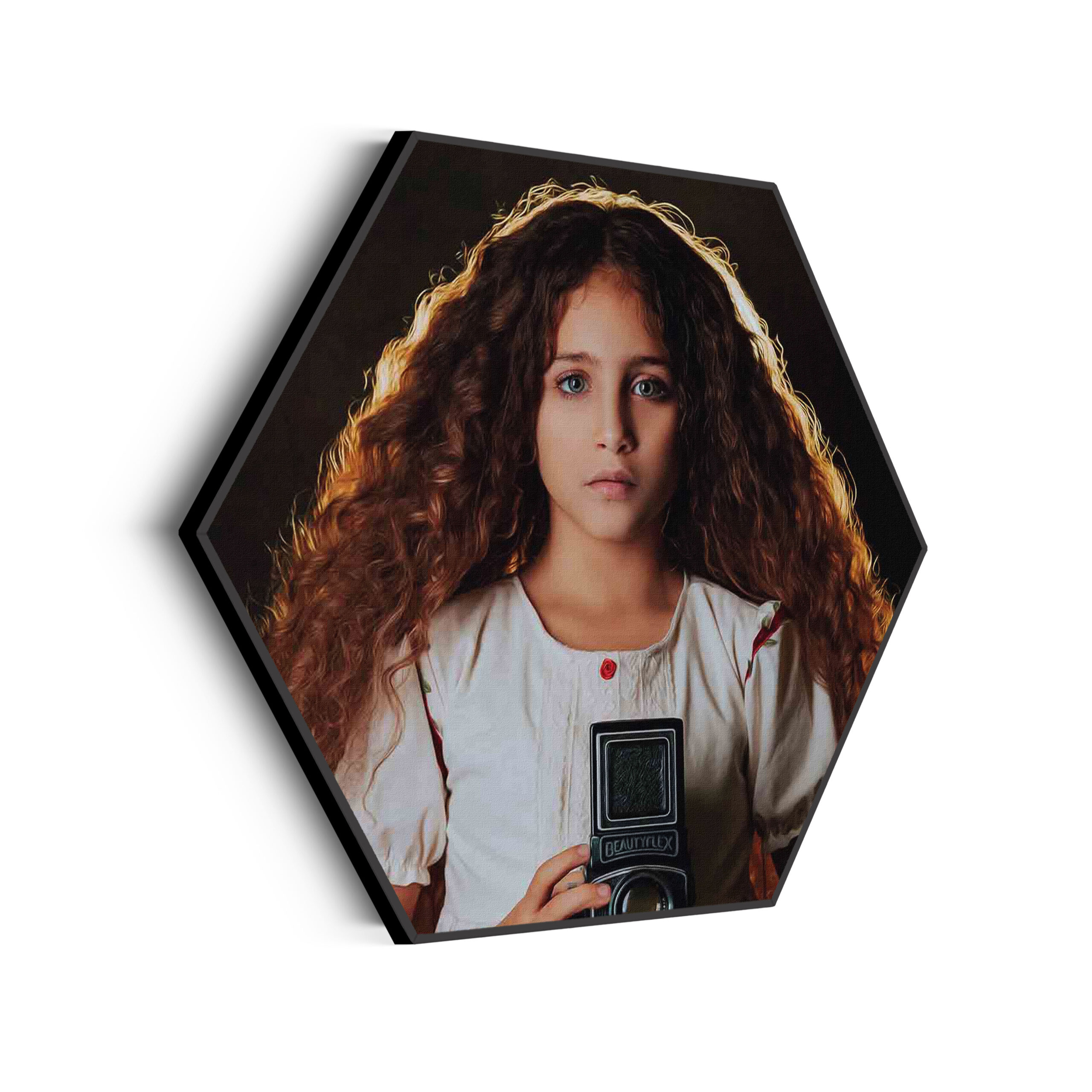 Akoestisch Schilderij Mooi Jong Meisje Met Camera Hexagon Template Hexagon mensen 22 scaled 1