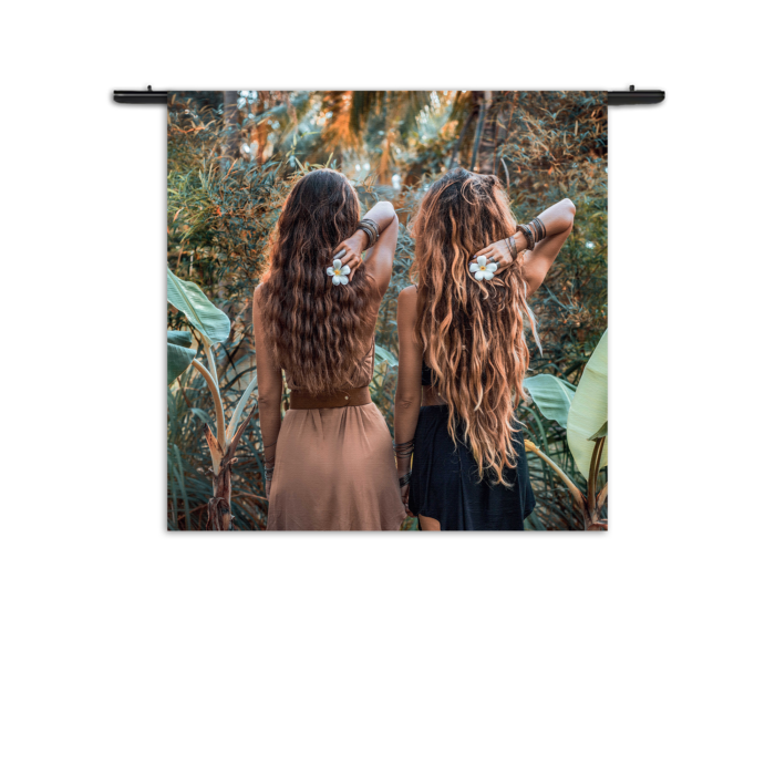 Wandkleed Twee Mooie Dames In de Jungle Rechthoek Vierkant