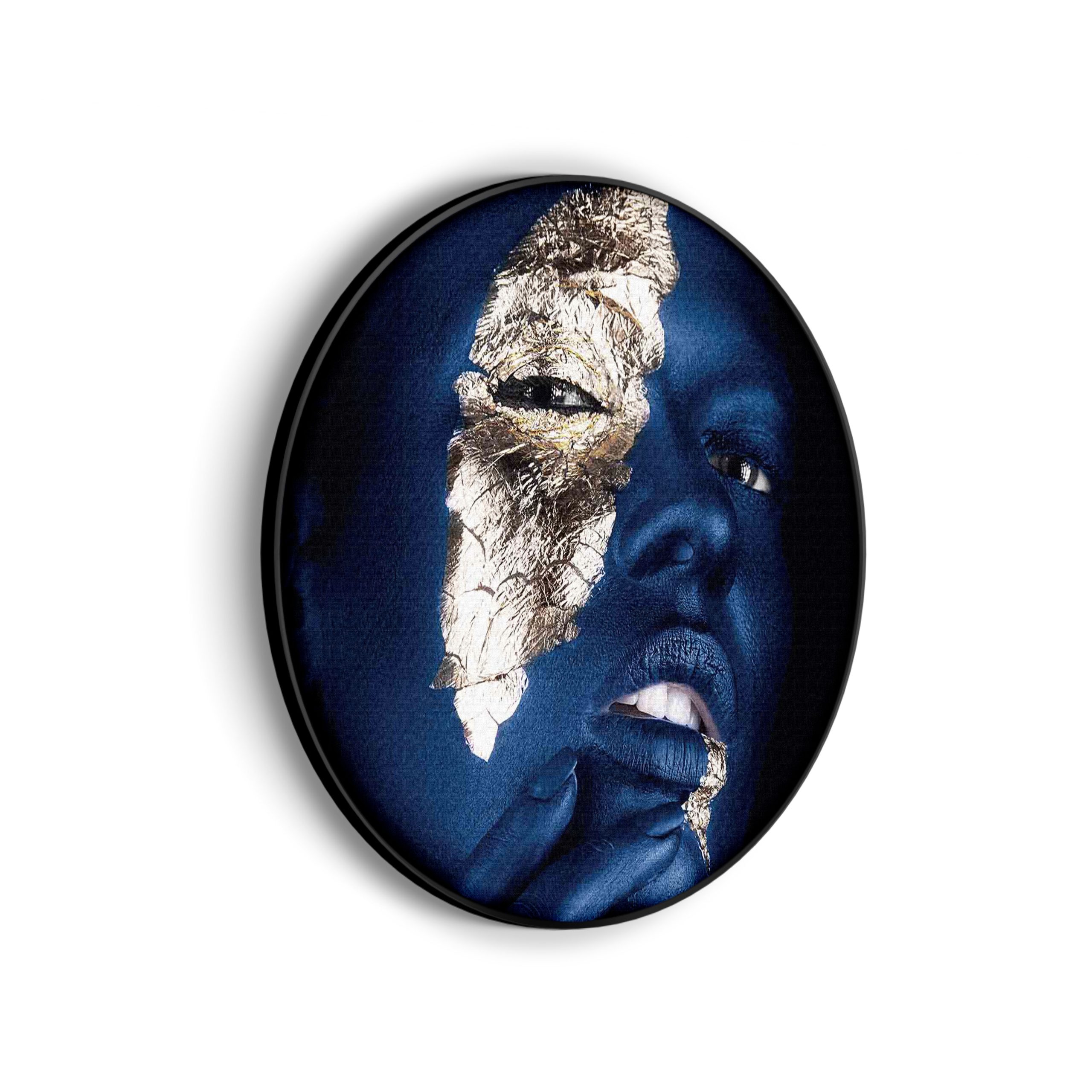 Akoestisch Schilderij Golden Whoman 02 Rond - Muurcirkel Template Vierkant Rond lifestyle 13 scaled 1