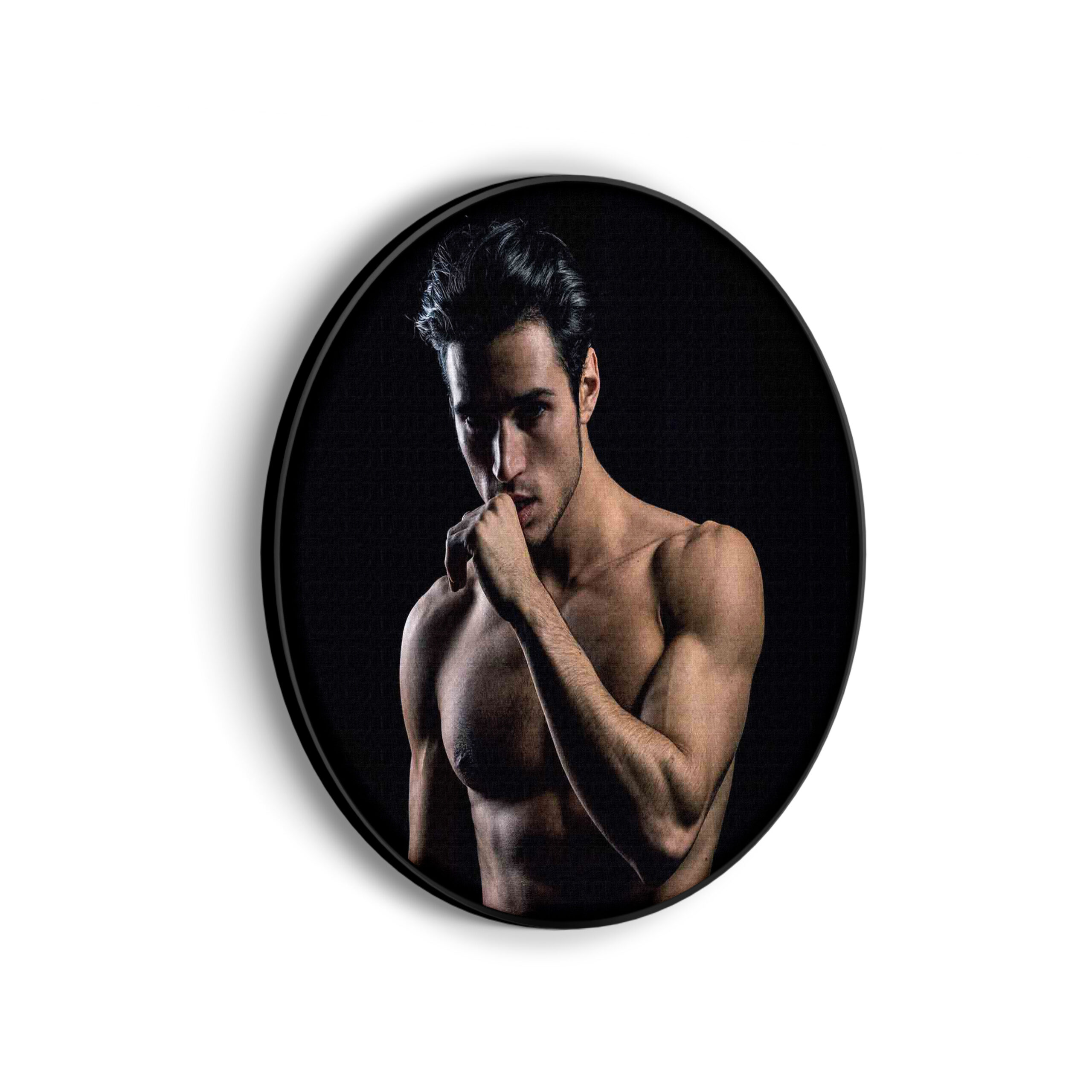 Template_Vierkant_Rond_mensen_41-1-3-scaled Akoestisch Schilderij Sexy Man Met Donkere Hare en Ontbloot Bovenlichaam Rond - Muurcirkel Template Vierkant Rond mensen 41 1 3 scaled 1