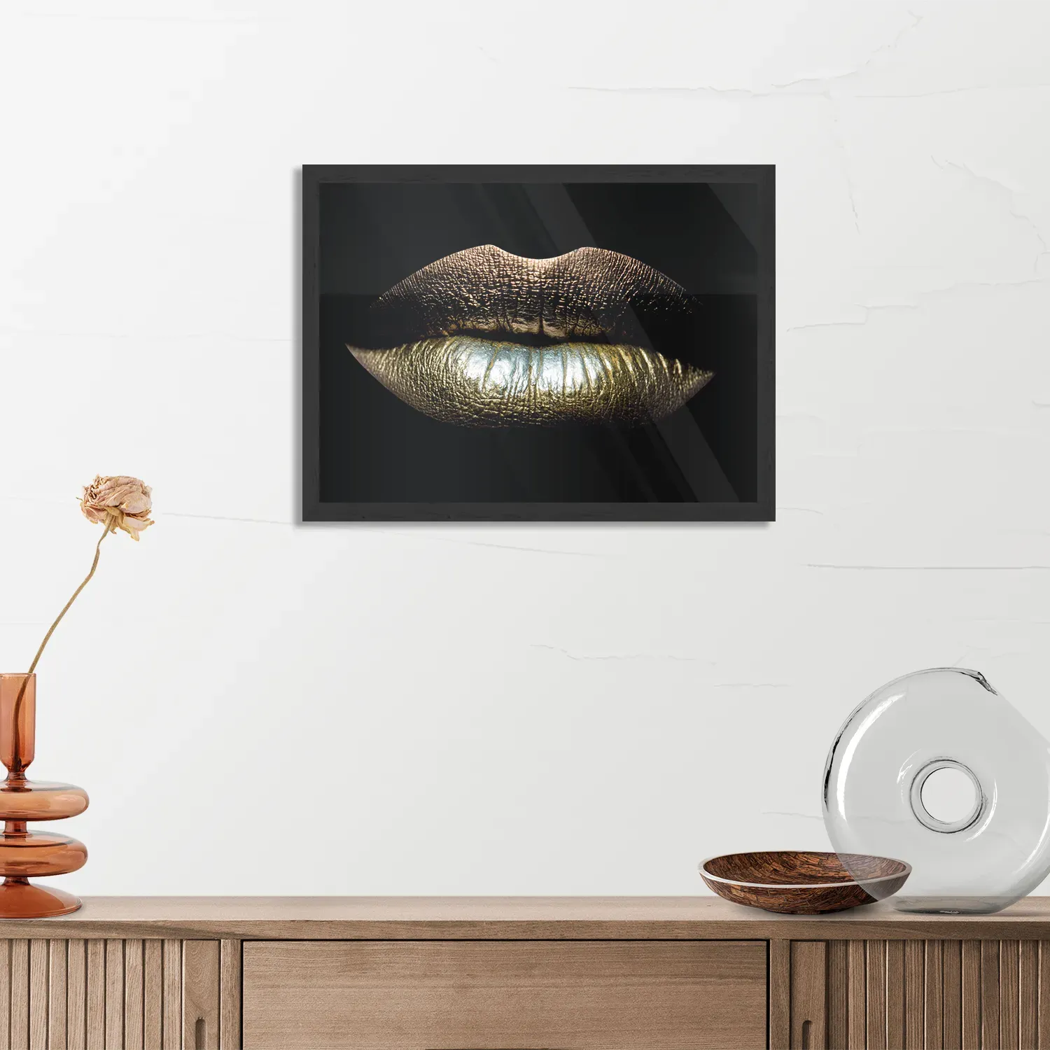 Poster Golden Lips Rechthoek Horizontaal Met Lijst Template PBF 50 70 Horizontaal Lifestyle 3 3
