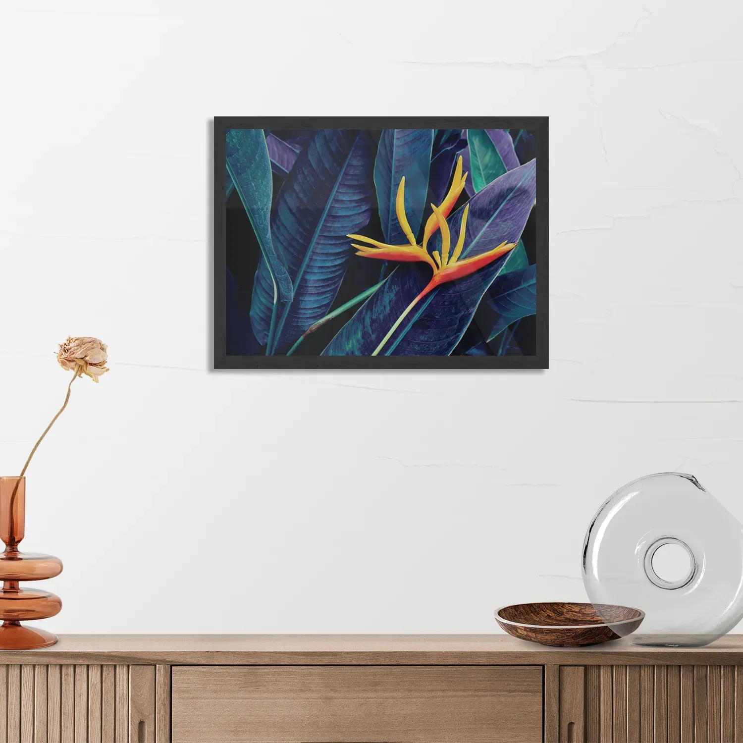 Poster Heliconia bloem op donkere achtergrond Rechthoek Horizontaal Met Lijst Template PBF 50 70 Horizontaal Natuur 95 3