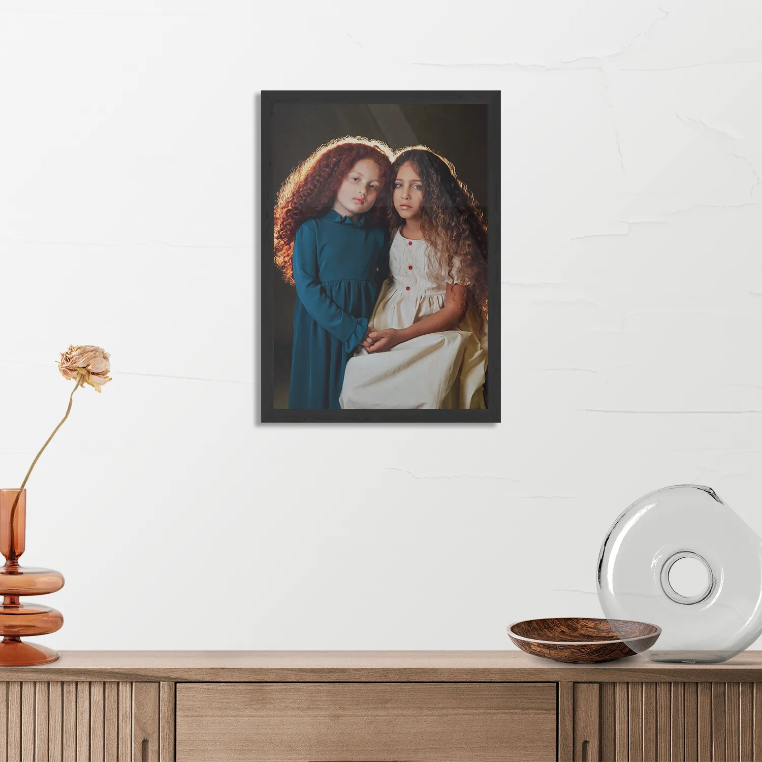 Poster Twee Jonge Meiden Met Krullend Haar Rechthoek Verticaal Met Lijst Template PBL 50 70 Verticaal Mensen 23 3