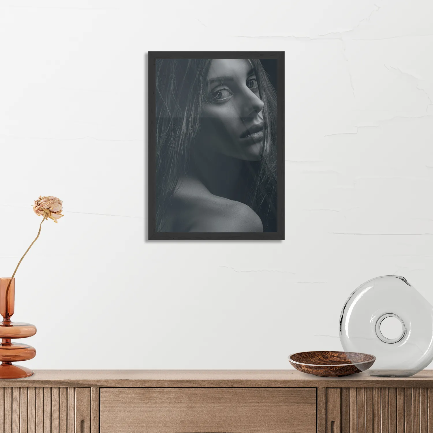 Poster Mooie Vrouw in Het Duister Rechthoek Verticaal Met Lijst Template PBL 50 70 Verticaal Mensen 5 3