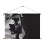 Textielposter Blote Vrouw Achter Jaloezie 02 Rechthoek Horizontaal Template TP 50 70 Horizontaal Mensen 33 1