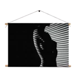 Textielposter Blote Vrouw Achter Jaloezie 03 Rechthoek Horizontaal Template TP 50 70 Horizontaal Mensen 40 1