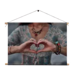 Textielposter Liefde In Een Handgebaar Rechthoek Horizontaal Template TP 50 70 Horizontaal Mensen 42 1