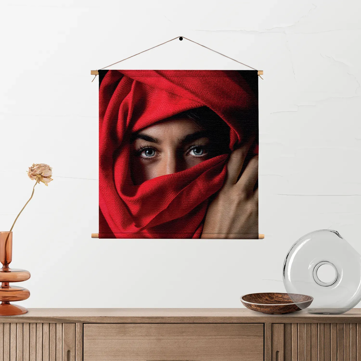 Template_TP_Vierkant_Mensen_1-2 Textielposter Jonge Arabische Vrouw Met Rode Hoofddoek Vierkant Template TP Vierkant Mensen 1 2