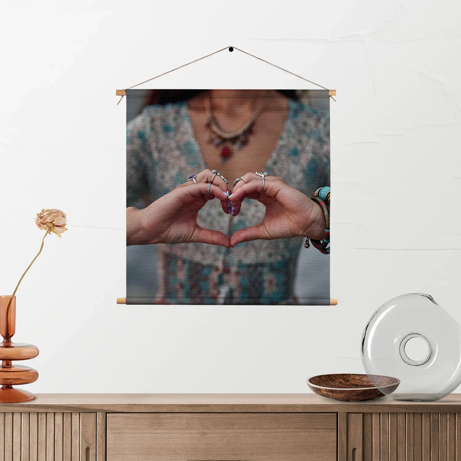 Textielposter Liefde In Een Handgebaar Vierkant Template TP Vierkant Mensen 42 2