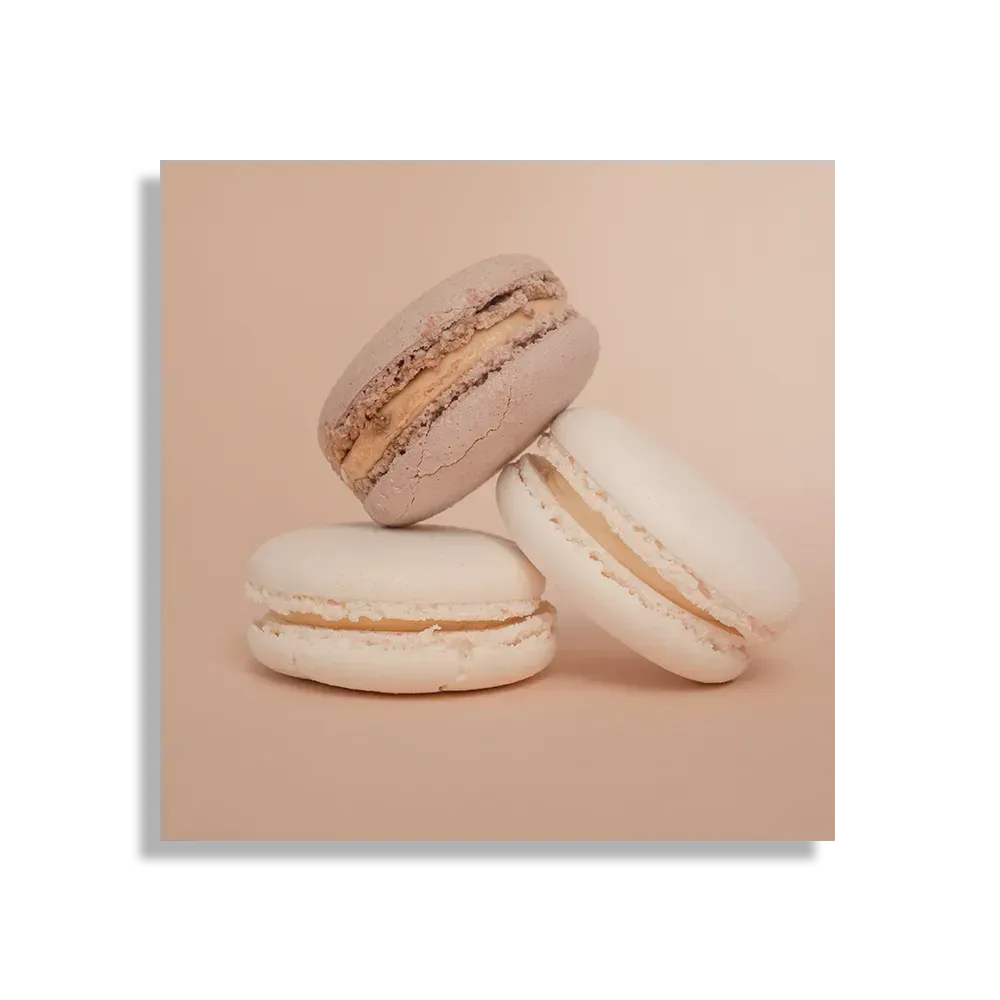 Schilderij Macarons Beige Tinten 01 Vierkant Template D Vierkant Eten En Drinken 26 1